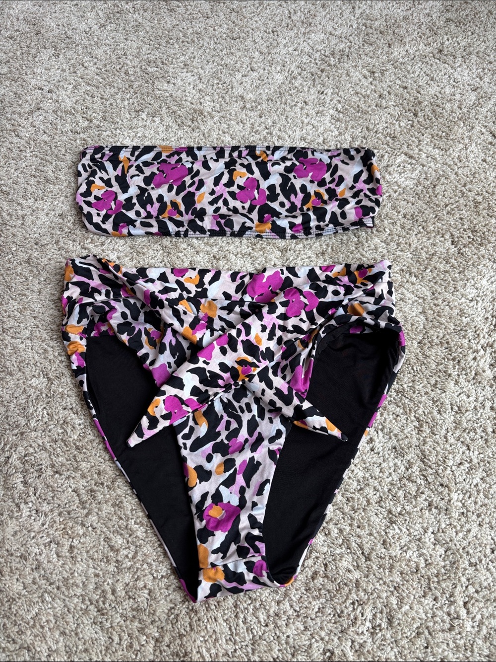 Beach Riot Leopard Print Bikini set - Picture 4 of 6